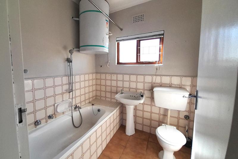 2 Bedroom Property for Sale in Fish Hoek Western Cape